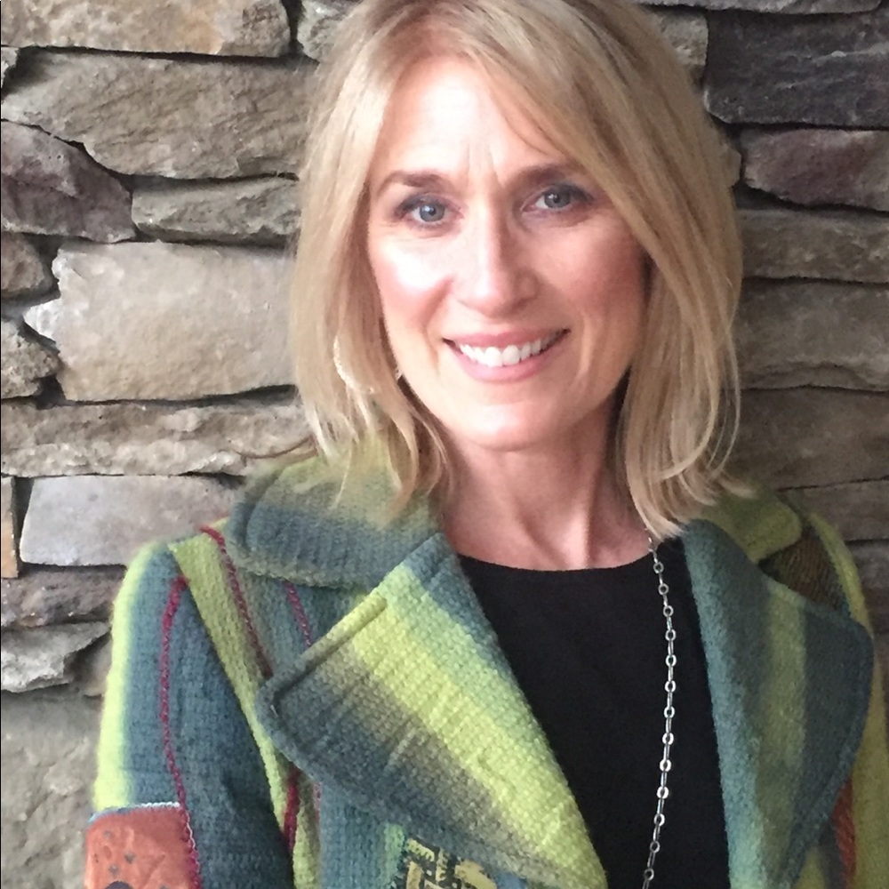 Meet your Posher, Denise